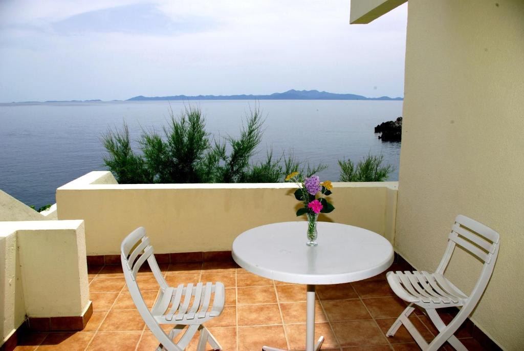 Hotel Priscapac Resort & Apartments Прижба Номер фото